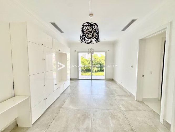 FAIRWAY ESTATES / SANTA MARIA - Imagen 12