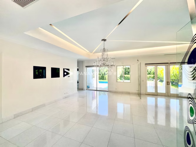 FAIRWAY ESTATES / SANTA MARIA - Imagen 3