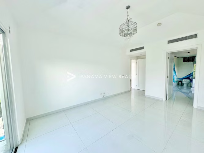 FAIRWAY ESTATES / SANTA MARIA - Imagen 15