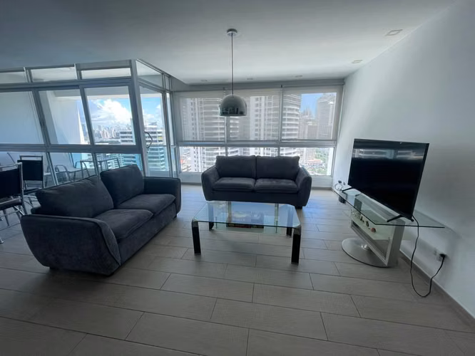 SE ALQUILA BAYFRONT AMOBLADO