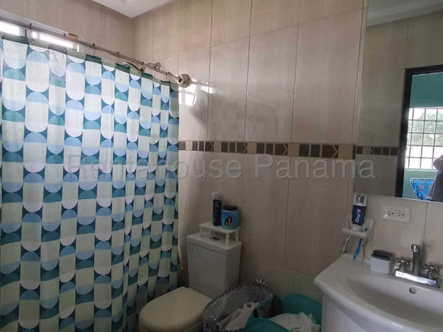 Casa amplia en venta en Reparto Nuevo Panamá - Imagen 16
