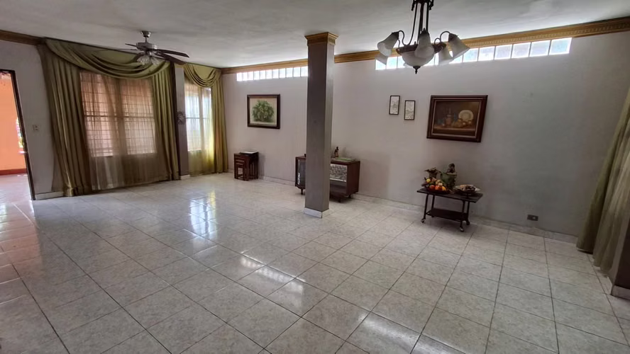 La Loma. 421mts 3r 2.5b Terraza den $320,000.00NEG - Imagen 2