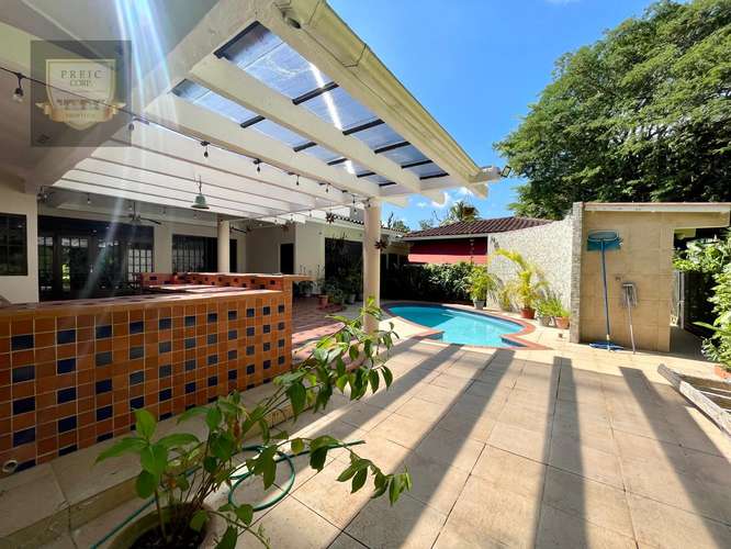 ALQUILER DE CASA AMPLIA CON PISCINA, ALBROOK - Imagen 2