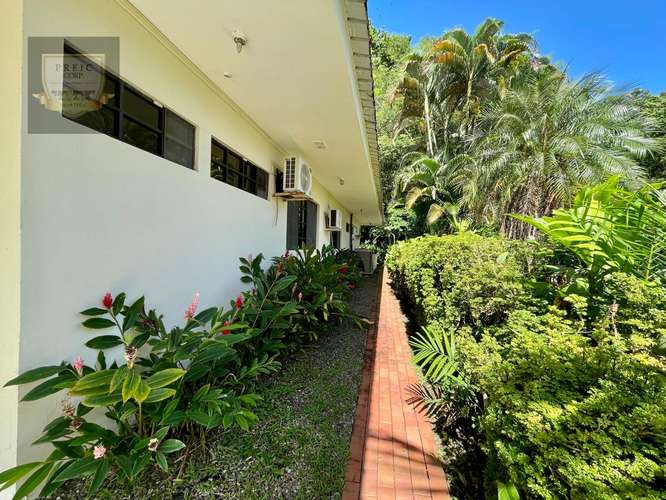ALQUILER DE CASA AMPLIA CON PISCINA, ALBROOK - Imagen 6