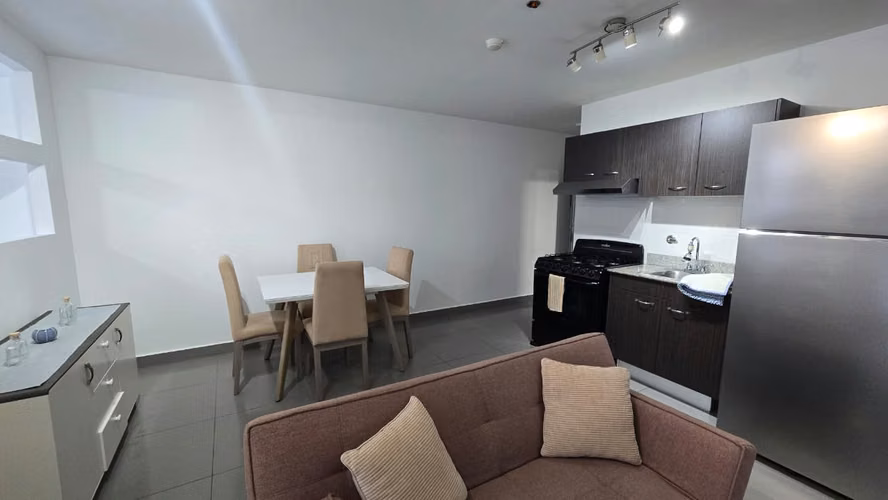 ALQUILO APARTAMENTO EN BELLA VISTA, 1 RECAMARA, AMOBLADO, 45M2, PISO ALTO.