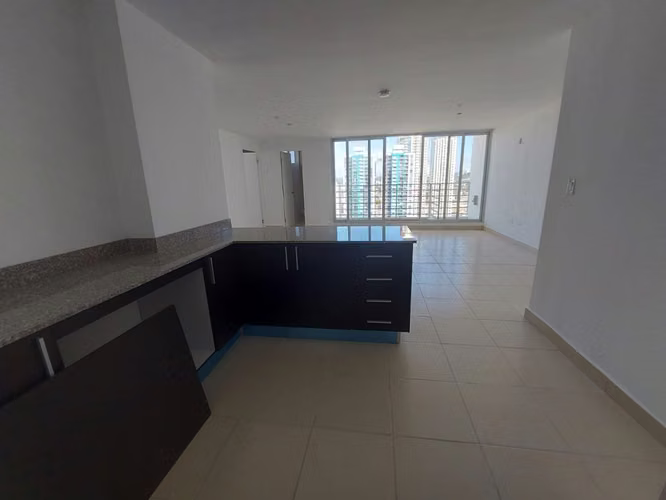 ESTRENE, 3 RECÁMARAS A PASOS DEL PARQUE OMAR,  ALQUILER LÍNEA BLANCA $1,400.00USD