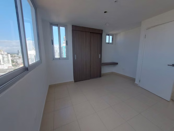 ESTRENE, 3 RECÁMARAS A PASOS DEL PARQUE OMAR,  ALQUILER LÍNEA BLANCA $1,400.00USD