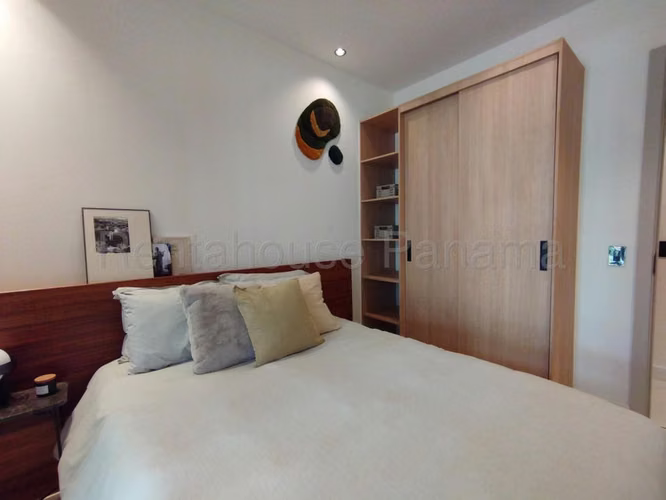 J2806GRR Venta de Apartamento en El Cangrejo 