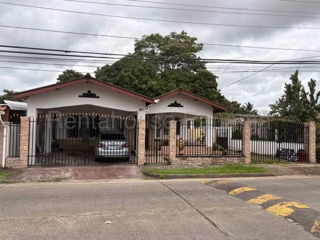 ALQUILER DE CASA EN CERRO VIENTO  - Imagen 1