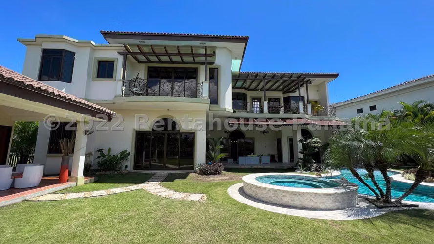 Casa en Venta Santa Maria 23LRL4194