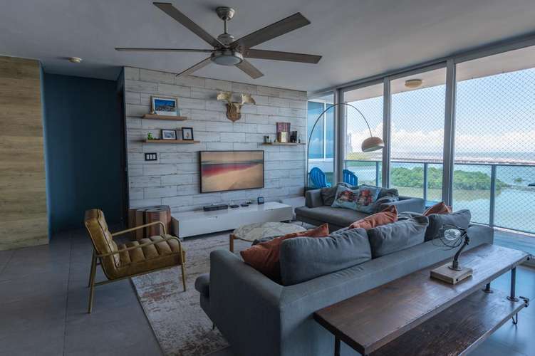 Hermoso apartamento en Coco del Mar en venta - Imagen 1