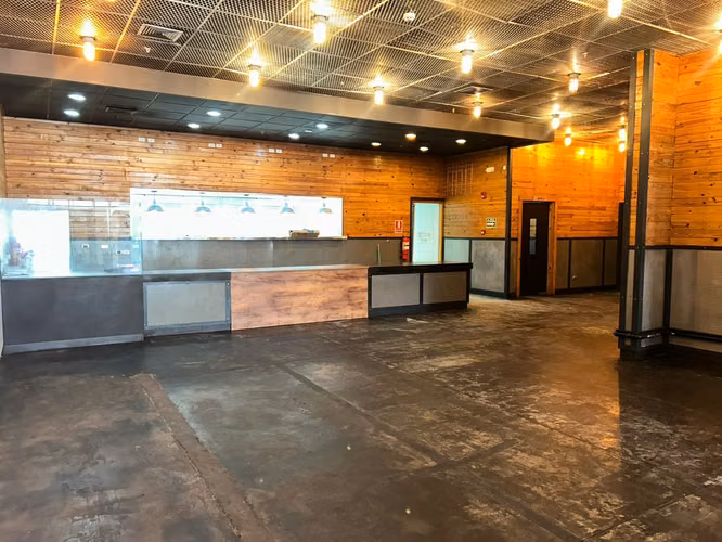 Local en obarrio listo para restaurante 