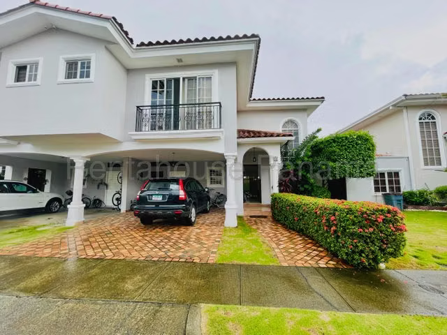 Alquiler de Casa en Costa Bay, Costa del Este * - Imagen 2