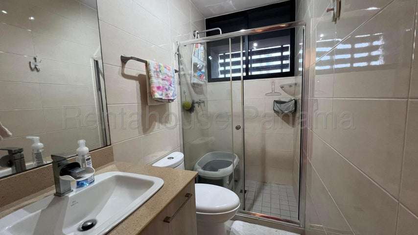 VENTA DE APARTAMENTO EN BELLA VISTA 