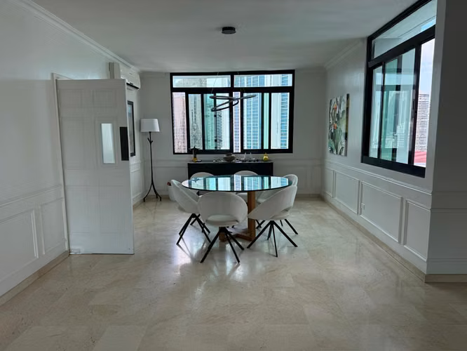 Espectacular Penthouse de 431 m² en Marbella | 5 Recámaras, Amplias Vistas y Excelente Ubicación - Imagen 5