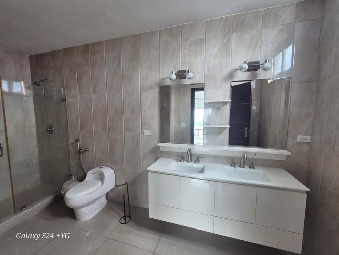 ALQUILER DE APARTAMENTO EN TOP TOWER  - Imagen 11