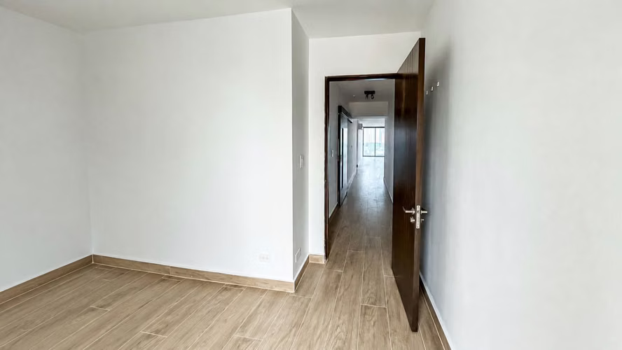 . Apartamento en San Francisco I 2 Rec I linea blanca I con balcon y A una cuadra de Multiplaza - Imagen 4