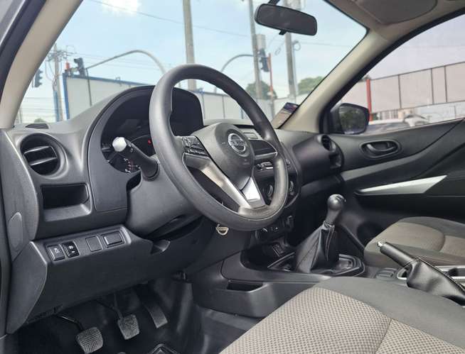 Nissan Frontier NP300 4x4 2023