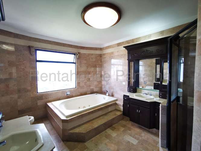 VENTA DE APARTAMENTO EN LA CRESTA MCD25-7327