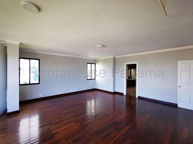 VENTA DE APARTAMENTO EN LA CRESTA MCD25-7327