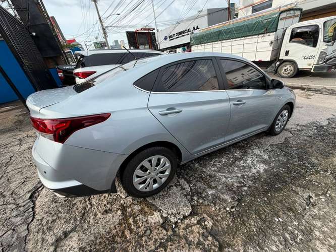 HYUNDAI ACCENT 2024 AUTOMÁTICO COMO NUEVO (SI APLICA PARA FINANCIAMIENTO) - Imagen 5