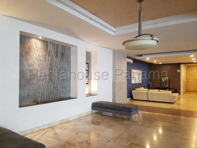 J2844GRR Venta de Apartamento en El Cangrejo 
