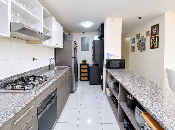 . TUMBA MUERTO I LINEA BLANCA I 3 RECAMARAS I 77 M² I EXCELENTE PRECIO NEGOCIABLE  - Imagen 6