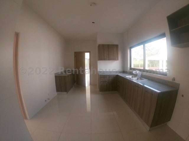 Se vende casa duplex en Clayton Forest, Clayton GCEA22-9353