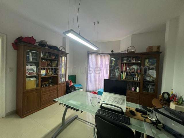 Se vende casa en PH Palmeras del Este, Costa del Este GCEA26-6913