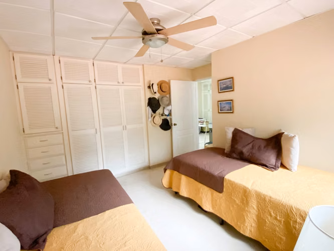 VENDO LINDO DUPLEX EN MIRAFLORES, BETANIA, DECORADA Y REMODELADA, LISTO PARA OCUPAR $319K NEGOCIABLE! - Imagen 7