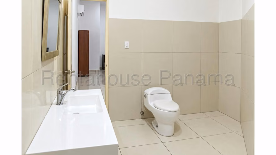 Venta de Local Comercial en Av. Balboa 27PPM2832