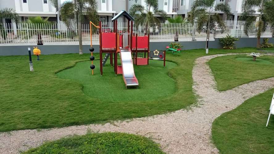VENDO Casa Duplex en Paseo del Norte. Brisas del Golf. 157m2 MAG