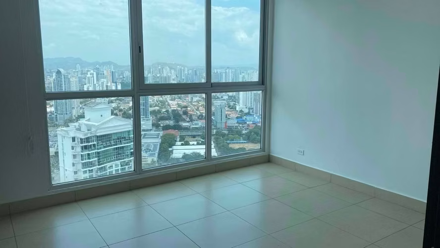 Venta PH Dupont Piso Alto Vista al Mar - Imagen 4