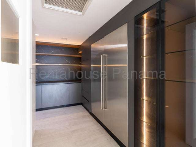 J2805GRR Venta de Apartamento en Avenida Balboa 