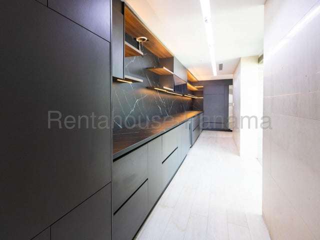 J2805GRR Venta de Apartamento en Avenida Balboa 