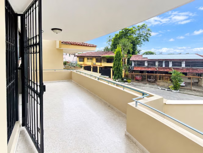 Casa en Dos Mares I 3 Rec I con balcón y 4 parking - Imagen 2