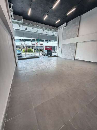 Centrico local comercial en Via Brazil  - Imagen 12