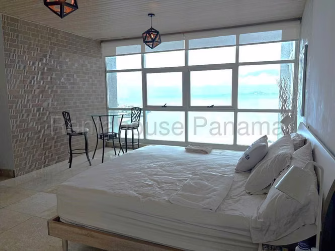 272713. Se alquila apartamento 308m, 3 recámaras, 3.5 baños, vista al mar, solo línea blanca. - Imagen 3