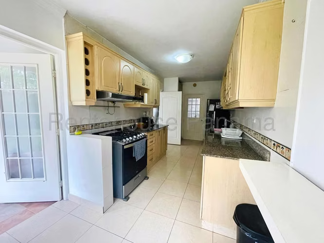 272835. Se alquila casa 315m, 3 recámaras, 3.5 baños, CBE, jardín. Solo línea blanca - Imagen 13