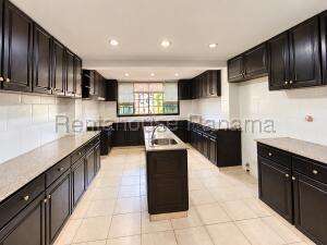 Casa en Venta en Albrook VIK 27-1082