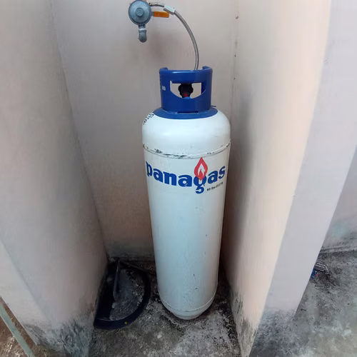 ALQUILER O VENTA DE CASA EN EL PALMAR DE ARRAIJAN CHAPALA CERCA DE BRISAS DEL GOLF.  - Imagen 5