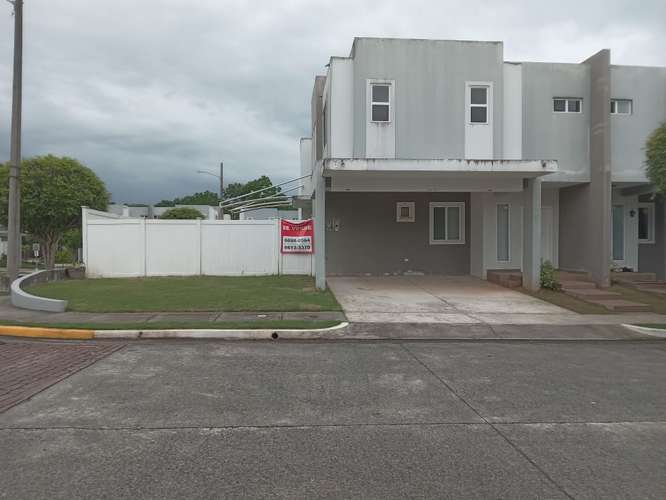 Se vende Casa en Brisas del Golf Duplex Dos  - Imagen 13