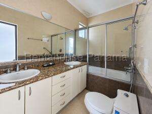 Apartamento en Venta en Bella Vista PH Marina Park VIK 27-2674