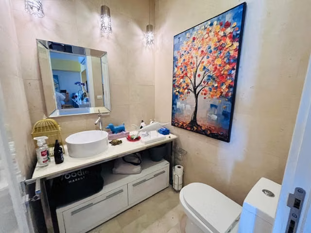 El hogar de tus sueños sobre la Avenida Balboa ID 27328