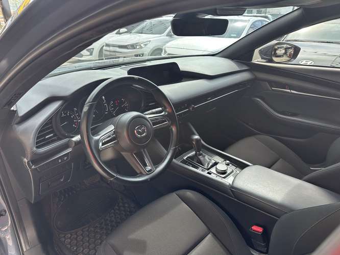 Mazda 3 2024