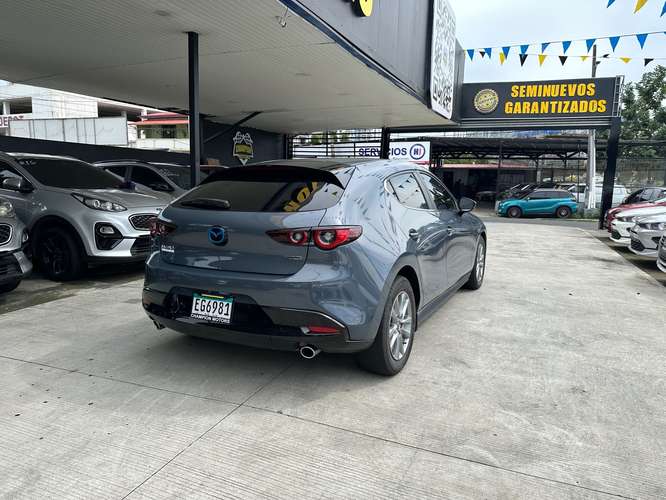 Mazda 3 2024