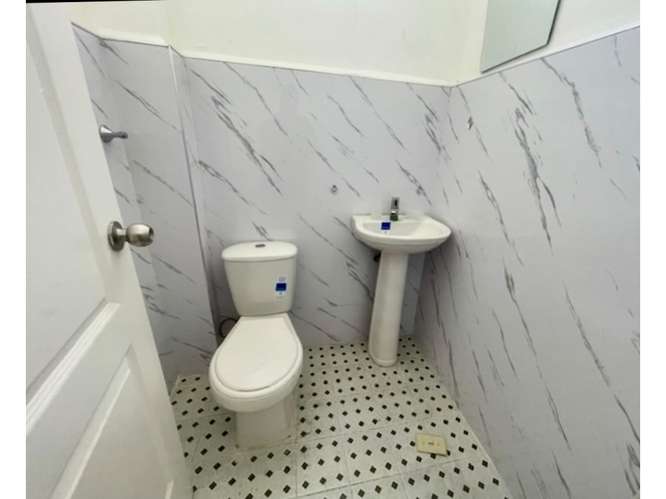 SE ALQULA CASA COMERCIAL PUEBLO NUEVO 630 Mrts (OG) - Imagen 8