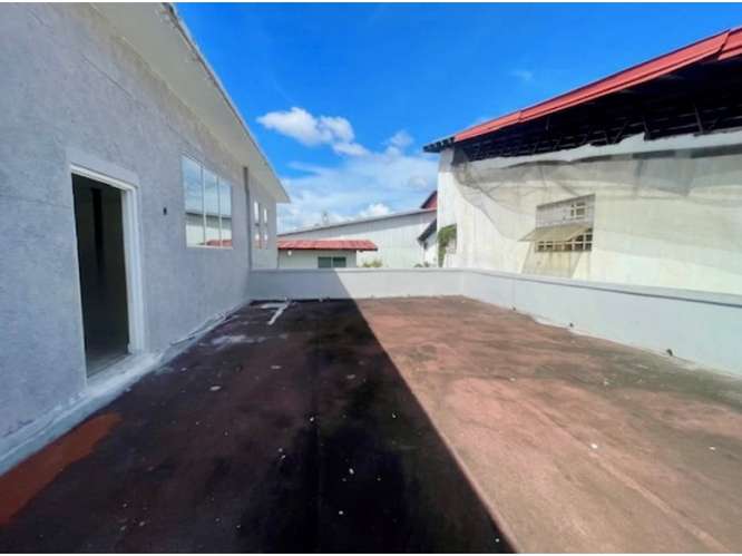 SE ALQULA CASA COMERCIAL PUEBLO NUEVO 630 Mrts (OG) - Imagen 5