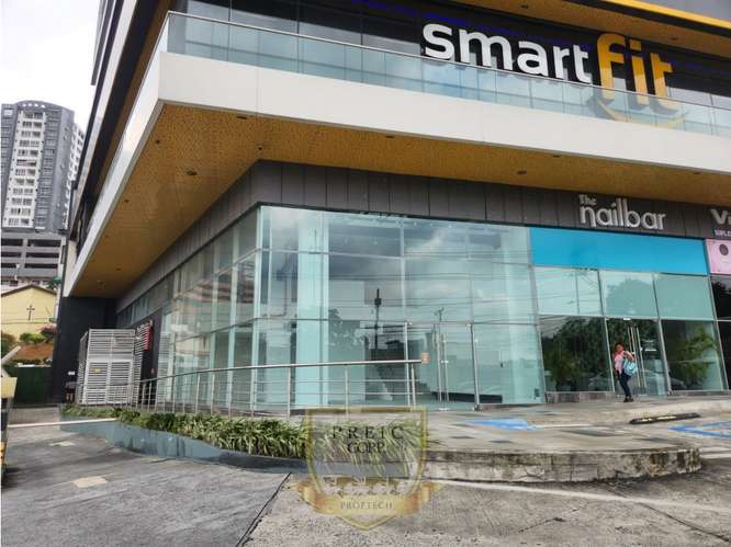 Alquilo local comercial en Plaza de El Dorado L.T