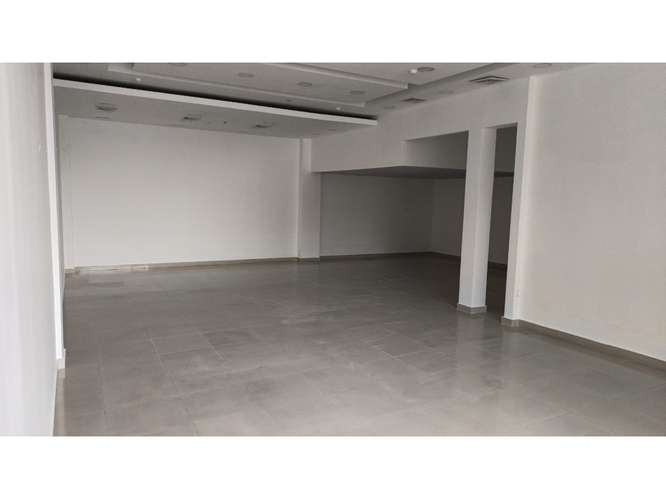 Alquiler de Local en Planta Baja | Plaza Multimall, Via Israel - Imagen 2
